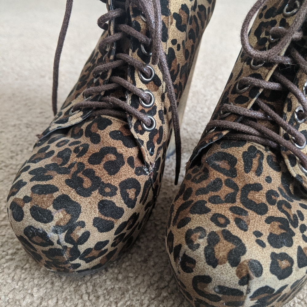 Leopard heeled booties ππ - Picture 5 of 7